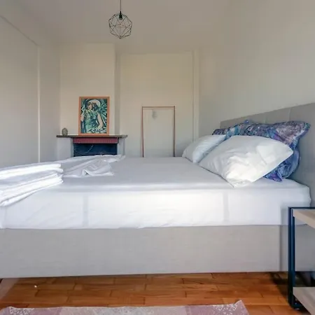 Mare Unul Apartment *