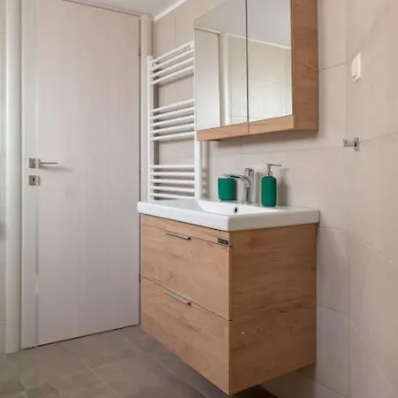 Mare Unul Apartament Kawala