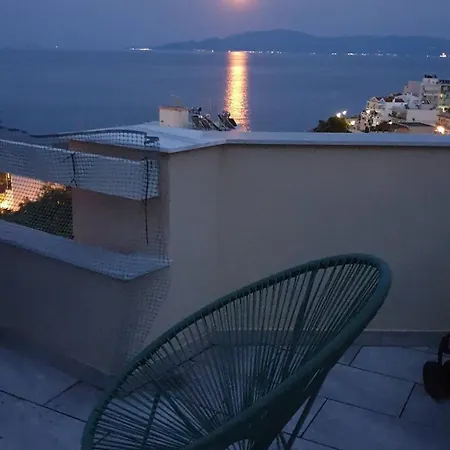Mare Unul
